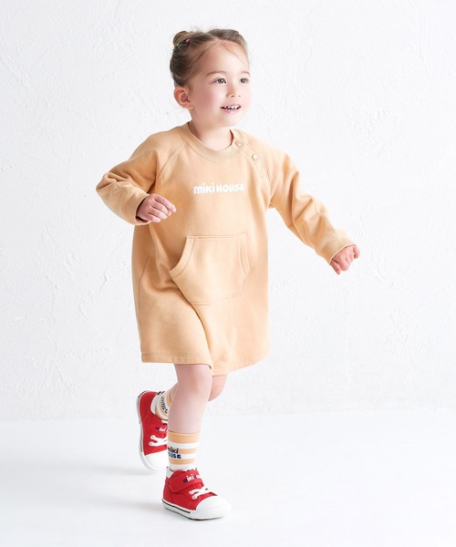 MIKI HOUSE（ミキハウス）の「【WEB限定】バックロゴワンピース（ワンピース・キッズ・ブラック/ベージュ/ラベンダー・80ｃｍ/90cm/100cm/110cm/120cm/130cm）」の5枚目の写真