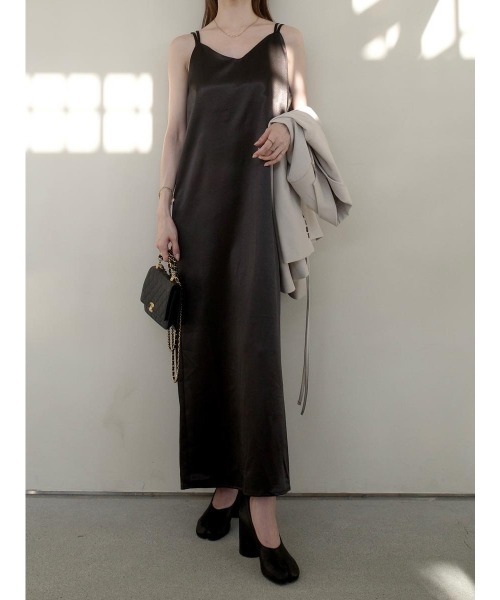 amel（エイメル）の「ダブルストラップキャミドレス / ブラック（ワンピース・レディース・ブラック・FREE）」の2枚目の写真