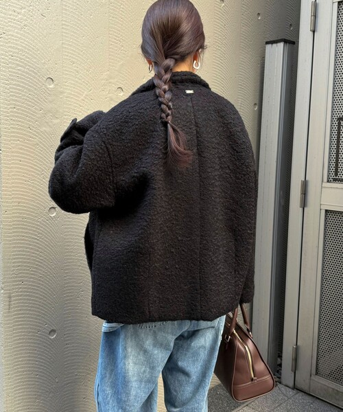 fredy emue（フレディエミュ）の「ループシャギースタンドカラーコート（その他アウター・レディース・ベージュ系その他/ブラック/オフホワイト・38）」の14枚目の写真