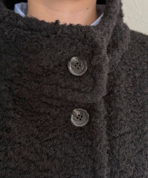 fredy emue（フレディエミュ）の「ループシャギースタンドカラーコート（その他アウター・レディース・ベージュ系その他/ブラック/オフホワイト・38）」の9枚目の写真