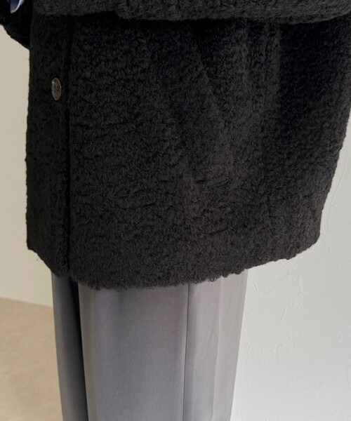 fredy emue（フレディエミュ）の「ループシャギースタンドカラーコート（その他アウター・レディース・ベージュ系その他/ブラック/オフホワイト・38）」の12枚目の写真