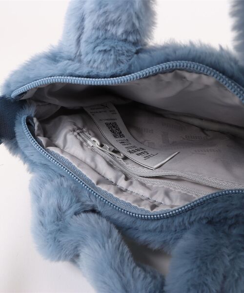 PUMA（プーマ）の「《PUMA》UP FAUX FUR ﾐﾆｼｮｯﾊﾟｰﾊﾞｯｸﾞ（ショルダーバッグ・レディース・ブラック/ライトブルー/グレー系その他・フリー）」の9枚目の写真