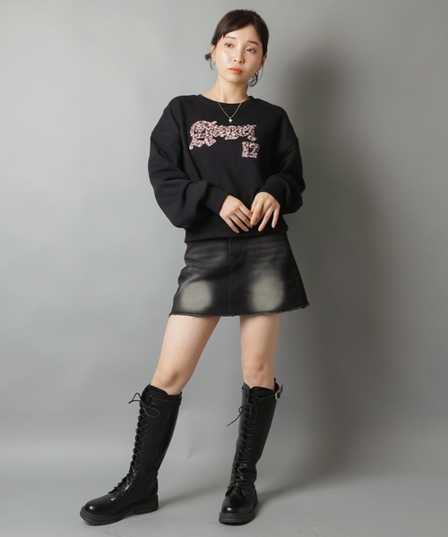 SPINNS（スピンズ）の「裏毛スウェット/ヒョウ柄貼り付けロゴ/レオパード（スウェット・レディース・ネイビー/ピンク/ブラック/杢グレー・ONESIZE）」の13枚目の写真