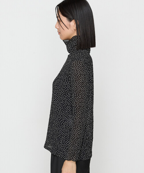 COMME CA(コムサ)の「ストレッチシアーサッカードット柄 プルオーバー(Tシャツ/カットソー・レディース・ブラック・9号/11号)」の5枚目の写真