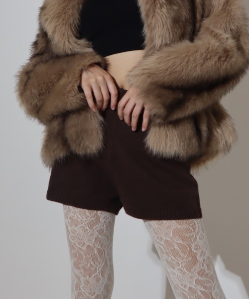 ROGER AND RAW(ロジャーアンドロウ)の「ハイゲージニットショートパンツ(その他パンツ・レディース・グレー/ブラウン/ブラック・FREE)」の8枚目の写真