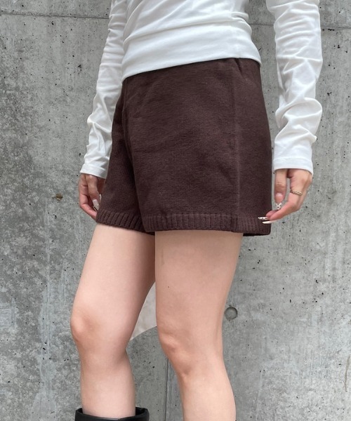 ROGER AND RAW(ロジャーアンドロウ)の「ハイゲージニットショートパンツ(その他パンツ・レディース・グレー/ブラウン/ブラック・FREE)」の11枚目の写真