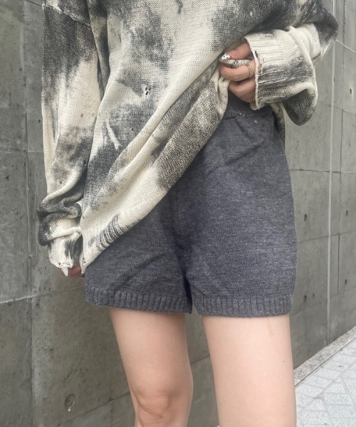 ROGER AND RAW(ロジャーアンドロウ)の「ハイゲージニットショートパンツ(その他パンツ・レディース・グレー/ブラウン/ブラック・FREE)」の12枚目の写真