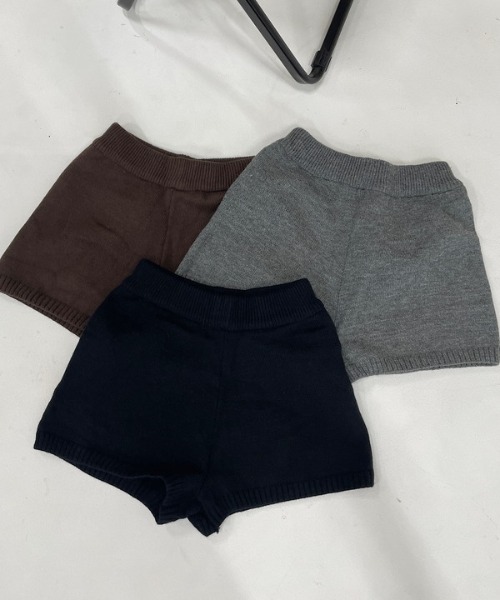 ROGER AND RAW(ロジャーアンドロウ)の「ハイゲージニットショートパンツ(その他パンツ・レディース・グレー/ブラウン/ブラック・FREE)」の16枚目の写真