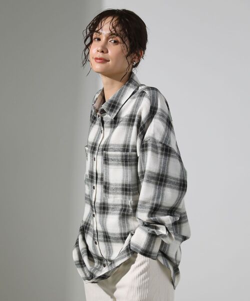 ELENCARE DUE（エレンカーレデュエ）の「・ELENCARE DUE 2wayチェックビックシャツ（シャツ/ブラウス・レディース・オフホワイト/ブルー/ブラック/ボルドー・FREE）」の17枚目の写真