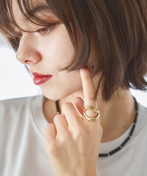 niko and...(ニコアンド)の「ステンレスニュアンスリング(リング・レディース・イエロー/グレー・0)」の1枚目の写真