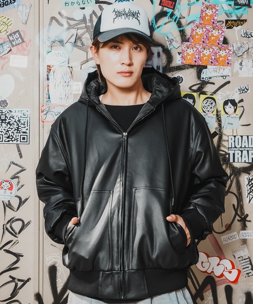 PUレザーパーカー　【新品】 セールPUレザー フードブルゾン（パーカー）｜improves（イン