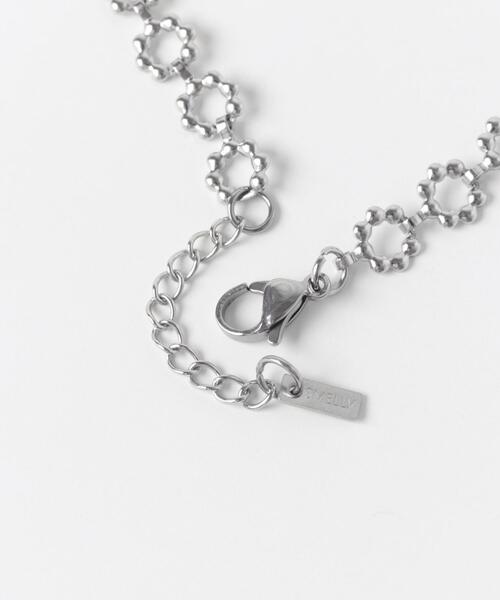 SMELLY（スメリー）の「ステンレスフラワーチェーンブレスレット（ブレスレット・レディース・シルバー・-）」の7枚目の写真