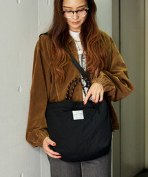 スナップボタン」に該当するレディースのショルダーバッグファッション