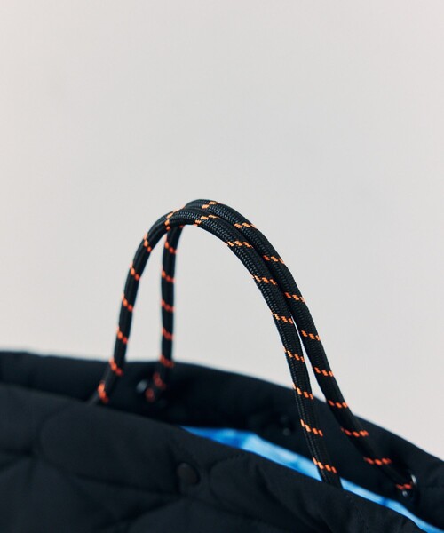 KiU(キウ)の「KiU×FREAK'S STORE/キウ×フリークスストア 別注 PADDED DAY TOTE BAG パデット デイトート バッグ 撥水(ショルダーバッグ・レディース・オレンジ/ブラウン/レオパード/ブラック・ONE SIZE)」の22枚目の写真