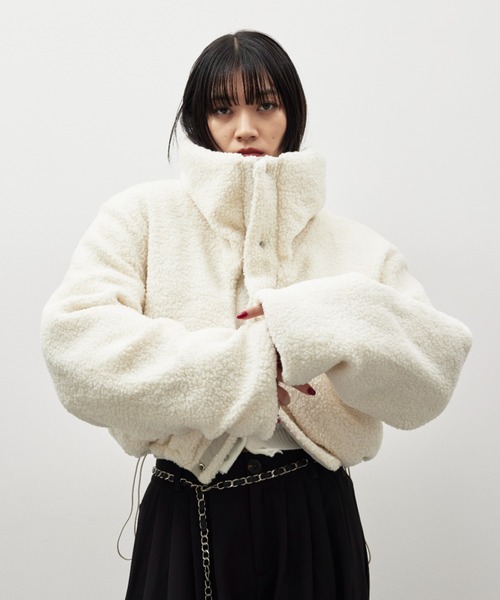 HANNE（アン）の「リバーシブルパディングショートコート（ダウンジャケット/コート・レディース・ブラック/グレー・FREE）」の11枚目の写真