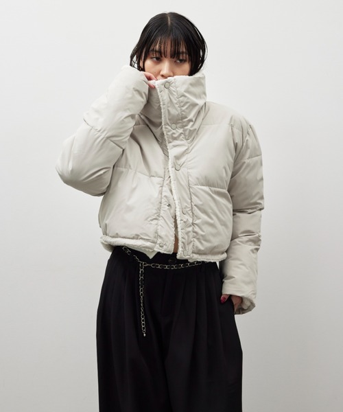 HANNE（アン）の「リバーシブルパディングショートコート（ダウンジャケット/コート・レディース・ブラック/グレー・FREE）」の3枚目の写真