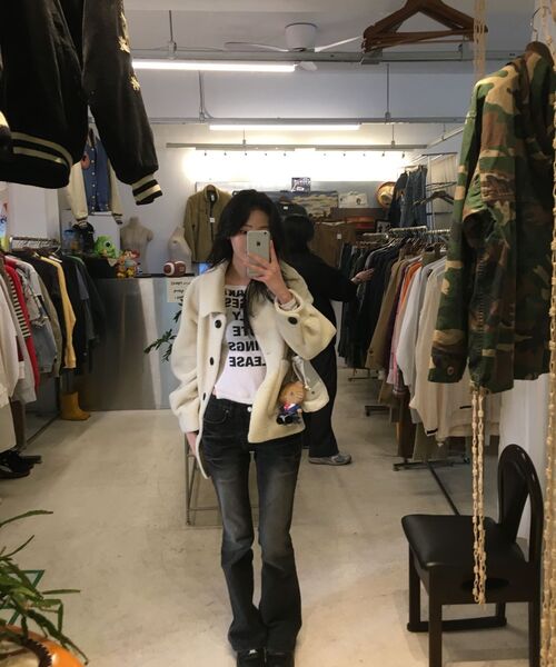 KHAKIPOINT（カーキポイント）の「Basic Bootcut Jeans (black)（デニムパンツ・レディース・その他・MEDIUM/LARGE/SMALL）」の7枚目の写真