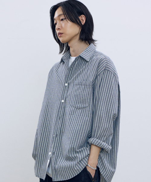 F.ILLUMINATE(フィルミネイト)の「シアサーカーストライプシャツ-ネイビー(シャツ/ブラウス・レディース・その他・SMALL/MEDIUM/LARGE)」の7枚目の写真