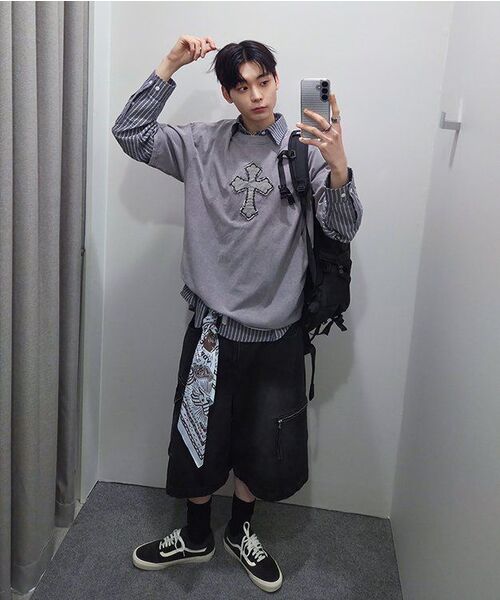 F.ILLUMINATE(フィルミネイト)の「シアサーカーストライプシャツ-ネイビー(シャツ/ブラウス・レディース・その他・SMALL/MEDIUM/LARGE)」の18枚目の写真