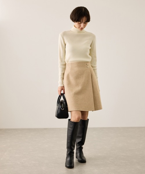 レディースミニトップス✦春のお出かけに✦シンプルノーカラー金ボタン セール】ラメカルゼラップ風金ボタンミニスカート（スカート）｜ROPE