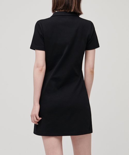 MUSINSA STANDARD WOMAN(ムシンサスタンダードウーマン)の「レディーススリットネックタートルネックワンピース【ブラック】(ワンピース・レディース・その他・X-SMALL/SMALL/MEDIUM/LARGE)」の2枚目の写真
