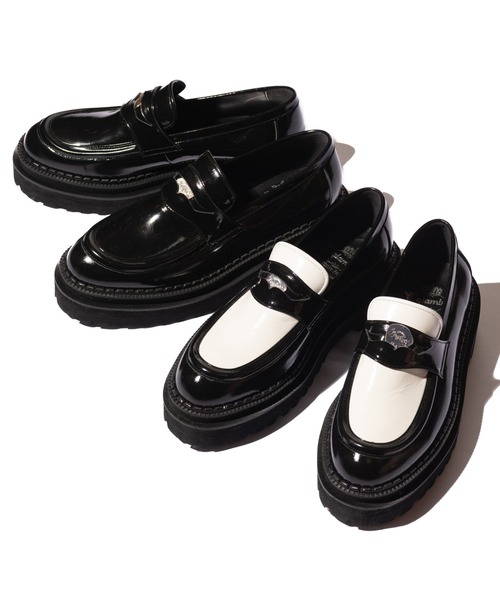 glamb（グラム）の「Guitarist Loafer / ギタリストローファー（ローファー・メンズ・ホワイト/ブラック・26.5/27.5/28.5）」の4枚目の写真