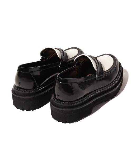 glamb（グラム）の「Guitarist Loafer / ギタリストローファー（ローファー・メンズ・ホワイト/ブラック・26.5/27.5/28.5）」の9枚目の写真