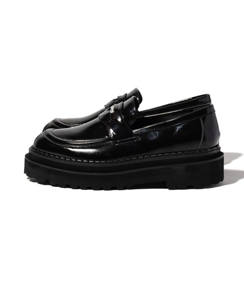 glamb（グラム）の「Guitarist Loafer / ギタリストローファー（ローファー・メンズ・ホワイト/ブラック・26.5/27.5/28.5）」の5枚目の写真