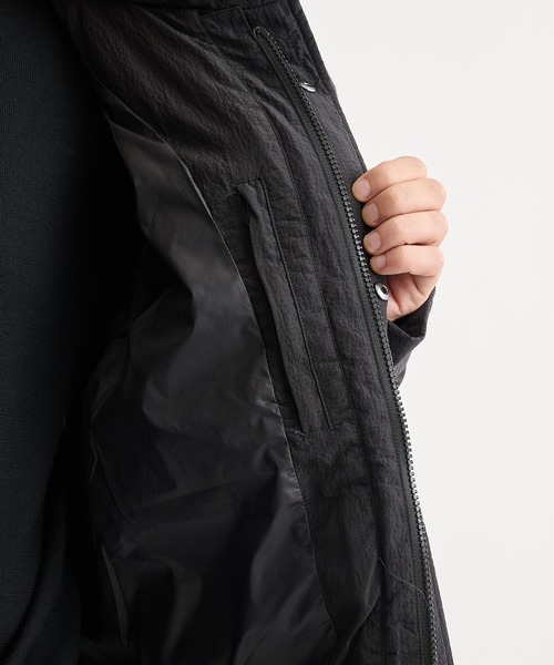WHITE MOUNTAINEERING(ホワイトマウンテニアリング)の「【White Mountaineering / ホワイトマウンテニアリング】WM×TAION RIPSTOP DOWN JKT(ダウンジャケット/コート・メンズ・ブラック/レッド・2/1/0)」の13枚目の写真
