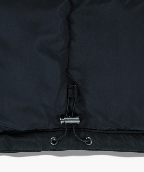 MARITHE + FRANCOIS GIRBAUD(マリテフランソワジルボー)の「CLASSIC LOGO DOWN JACKET(ダウンジャケット/コート・レディース・カーキ/ライトベージュ/Black/Navy・SMALL/MEDIUM/LARGE/X-SMALL)」の5枚目の写真