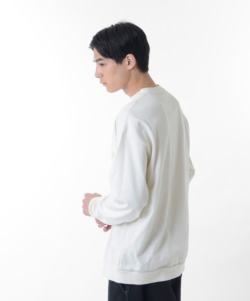 NEW BALANCE(ニューバランス)の「1000 リブ裾ロングスリーブ Tシャツレギュラーフィット(Tシャツ/カットソー・メンズ・ブラック/グレー/ホワイト/ネイビー・SMALL/MEDIUM/LARGE/X-LARGE)」の5枚目の写真