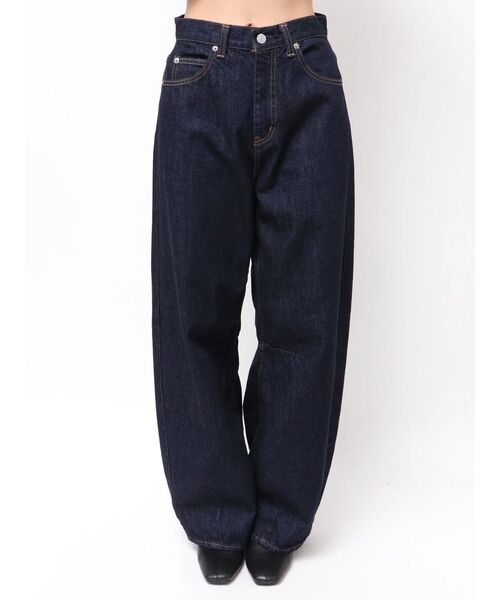 Ungrid（アングリッド）の「カーブルーズデニム（デニムパンツ・レディース・インディゴブルー・25inch/26inch/24inch）」の3枚目の写真