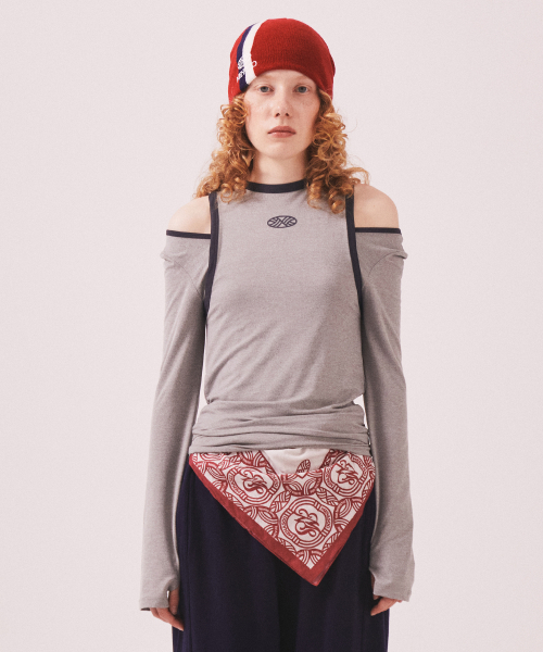 MENASOO（ミナス）の「Stretch Layered T Shirt_Gray（Tシャツ/カットソー・レディース・ライトグレー・SMALL/MEDIUM）」の6枚目の写真