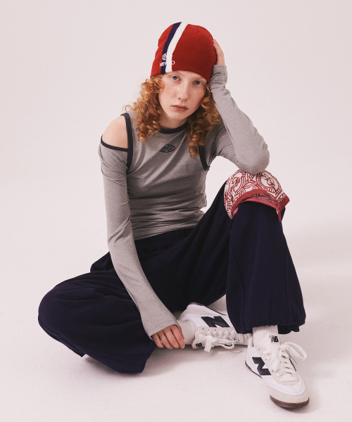 MENASOO（ミナス）の「Stretch Layered T Shirt_Gray（Tシャツ/カットソー・レディース・ライトグレー・SMALL/MEDIUM）」の11枚目の写真