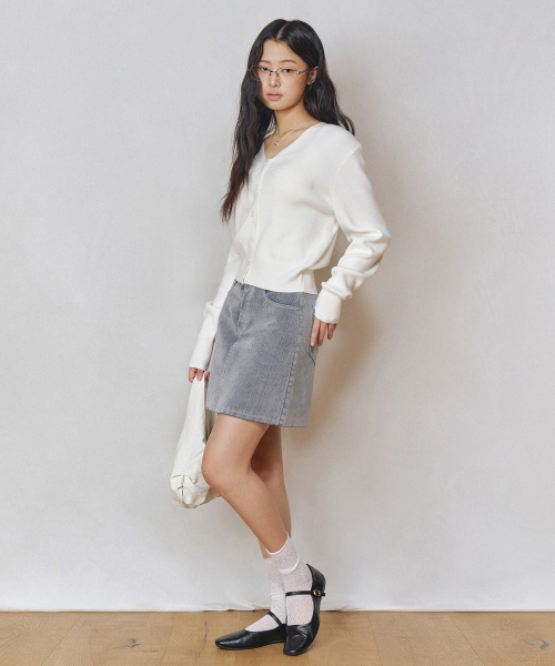 DECET WOMEN（デケット ウーマン）の「[ベルベットデニム] ベルベットミニスカート DCSK007FOGBLUE（スカート・レディース・その他・X-SMALL/SMALL/MEDIUM）」の6枚目の写真