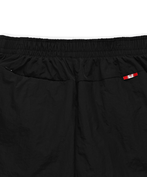 MENASOO(ミナス)の「ランニングトラックナイロンショーツ_ブラック(その他パンツ・レディース・ブラック・SMALL/MEDIUM)」の15枚目の写真