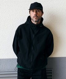 ESN（イーエスエヌ）の「アセンティッククロップフードウィンドブレイカー ジャケット ブラック（ナイロンジャケット）」