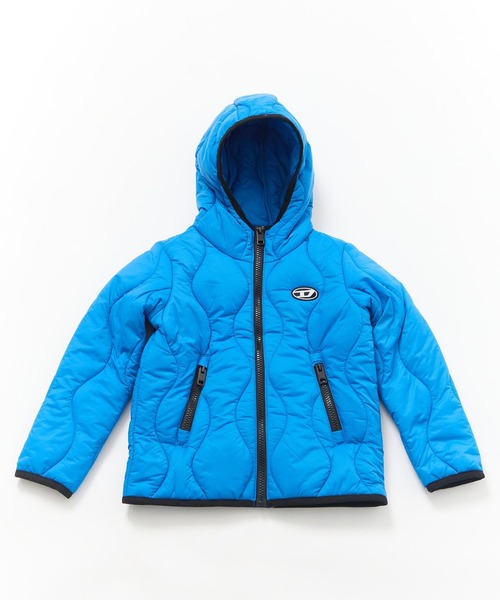 DIESEL KIDS(ディーゼルキッズ)の「DIESEL(ディーゼル)Kids & Junior ワンポイントブランドロゴフードキルティングジャケット(その他アウター・キッズ・グリーン/ライトイエロー/ブルー・4Y/6Y/12Y/14Y/8Y/10Y/16Y)」の21枚目の写真