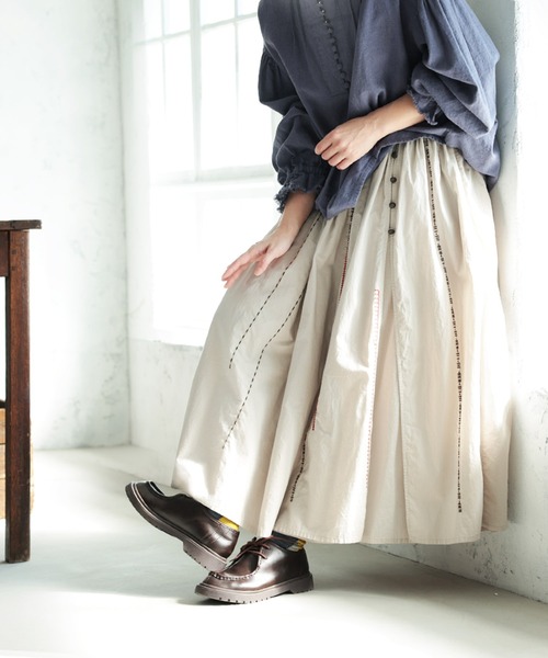 手しごと刺繍スカート