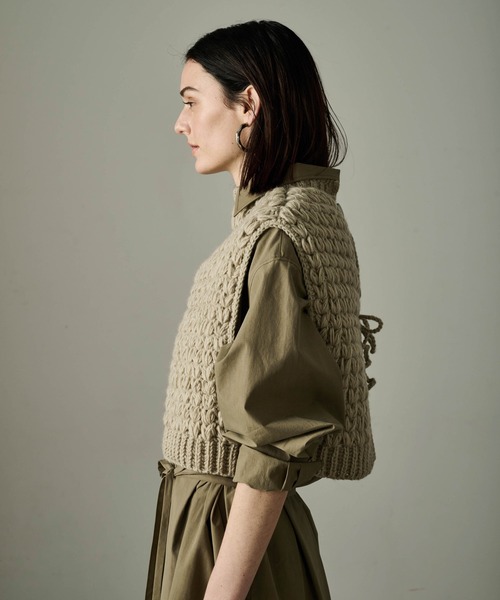 kha:ki(カーキ)の「「KHA:KI / カーキ」HAND KNIT 2WAY VEST(ニット/セーター・レディース・オフホワイト/グレー・1)」の6枚目の写真