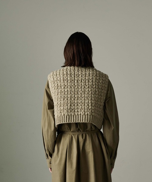 kha:ki(カーキ)の「「KHA:KI / カーキ」HAND KNIT 2WAY VEST(ニット/セーター・レディース・オフホワイト/グレー・1)」の10枚目の写真