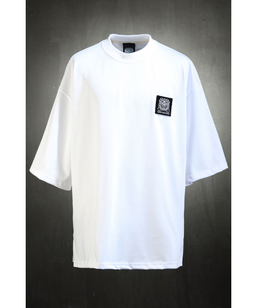 KIRTIMUKHA(キールティムカ)の「スクエア刺繍パッチルーズフィット半袖Tシャツホワイト(Tシャツ/カットソー・メンズ・その他・2/3)」の2枚目の写真