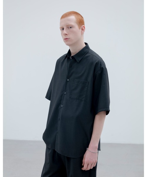 uniform experiment（ユニフォームエクスペリメント）の「STRETCH WOOL RELAX-FIT S/S SHIRT（シャツ/ブラウス・メンズ・ブラック/A・4/3/2/1）」の3枚目の写真
