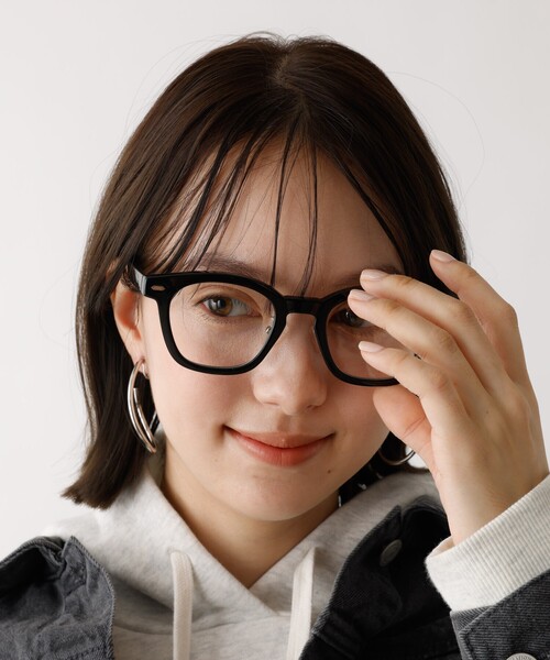 abahouse mavie(アバハウスマヴィ)の「【UVカット】クリアレンズ伊達眼鏡(サングラス・レディース・ブラック・フリー)」の5枚目の写真
