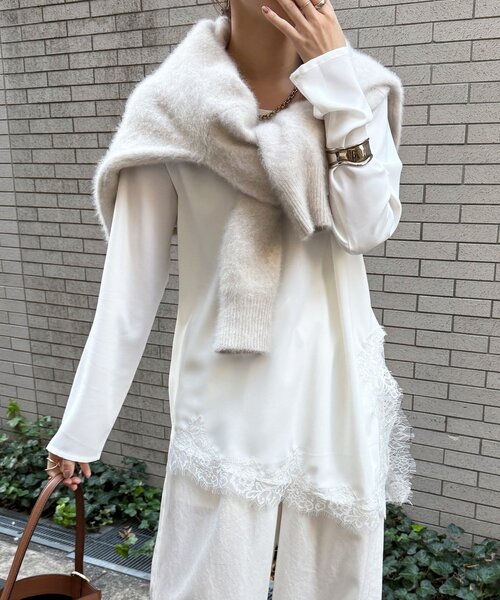 DouDou(ドゥドゥ)の「ジョーゼットアシメレース切替ブラウス(シャツ/ブラウス・レディース・ブラック/オフホワイト・FREE)」の2枚目の写真