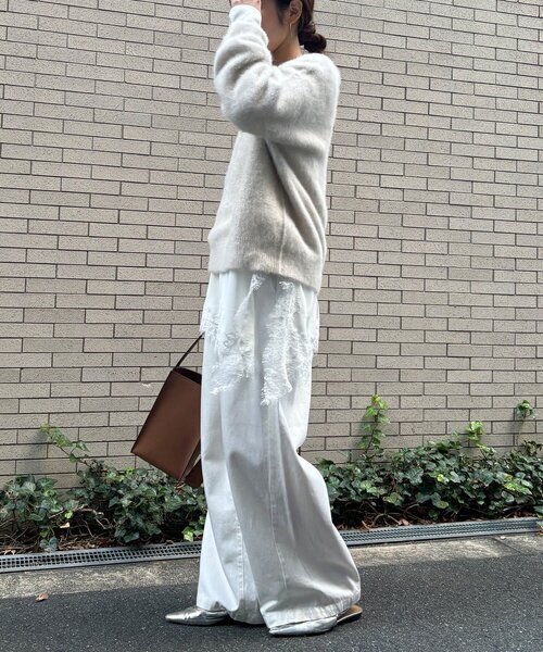 DouDou(ドゥドゥ)の「ジョーゼットアシメレース切替ブラウス(シャツ/ブラウス・レディース・ブラック/オフホワイト・FREE)」の7枚目の写真