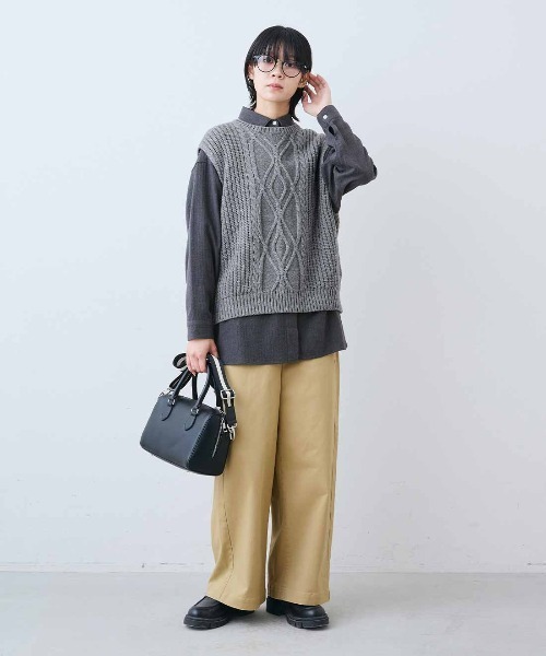 THREE FIFTY STANDARD（スリーフィフティースタンダード）の「ＴＨＲＥＥ　ＦＩＦＴＹ　ＳＴＡＮＤＡＲＤ　金子敦子さんと作った日本製のリサイクル素材をつかったニットベスト〈杢グレー〉（ベスト・レディース・杢グレー・3L/LL/L/M）」の3枚目の写真