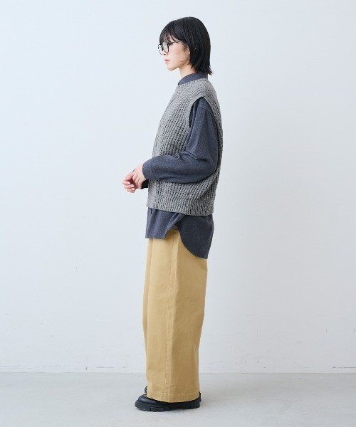 THREE FIFTY STANDARD（スリーフィフティースタンダード）の「ＴＨＲＥＥ　ＦＩＦＴＹ　ＳＴＡＮＤＡＲＤ　金子敦子さんと作った日本製のリサイクル素材をつかったニットベスト〈杢グレー〉（ベスト・レディース・杢グレー・3L/LL/L/M）」の5枚目の写真