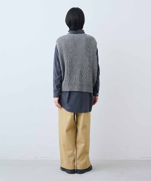 THREE FIFTY STANDARD（スリーフィフティースタンダード）の「ＴＨＲＥＥ　ＦＩＦＴＹ　ＳＴＡＮＤＡＲＤ　金子敦子さんと作った日本製のリサイクル素材をつかったニットベスト〈杢グレー〉（ベスト・レディース・杢グレー・3L/LL/L/M）」の6枚目の写真