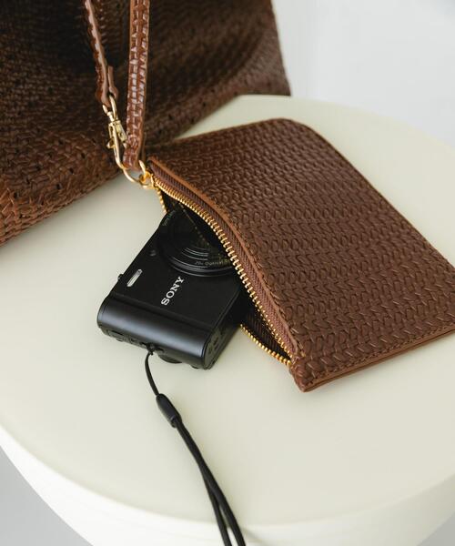 RODE SKO（ロデスコ）の「ポーチ付パンチングラージトートバッグ（トートバッグ・レディース・アイボリー/ブラウン・ONE）」の7枚目の写真